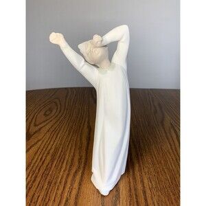 1971 Lladro Yawning Boy Awakening Porcelain Figurine 8.5” Figure 4870 Retired